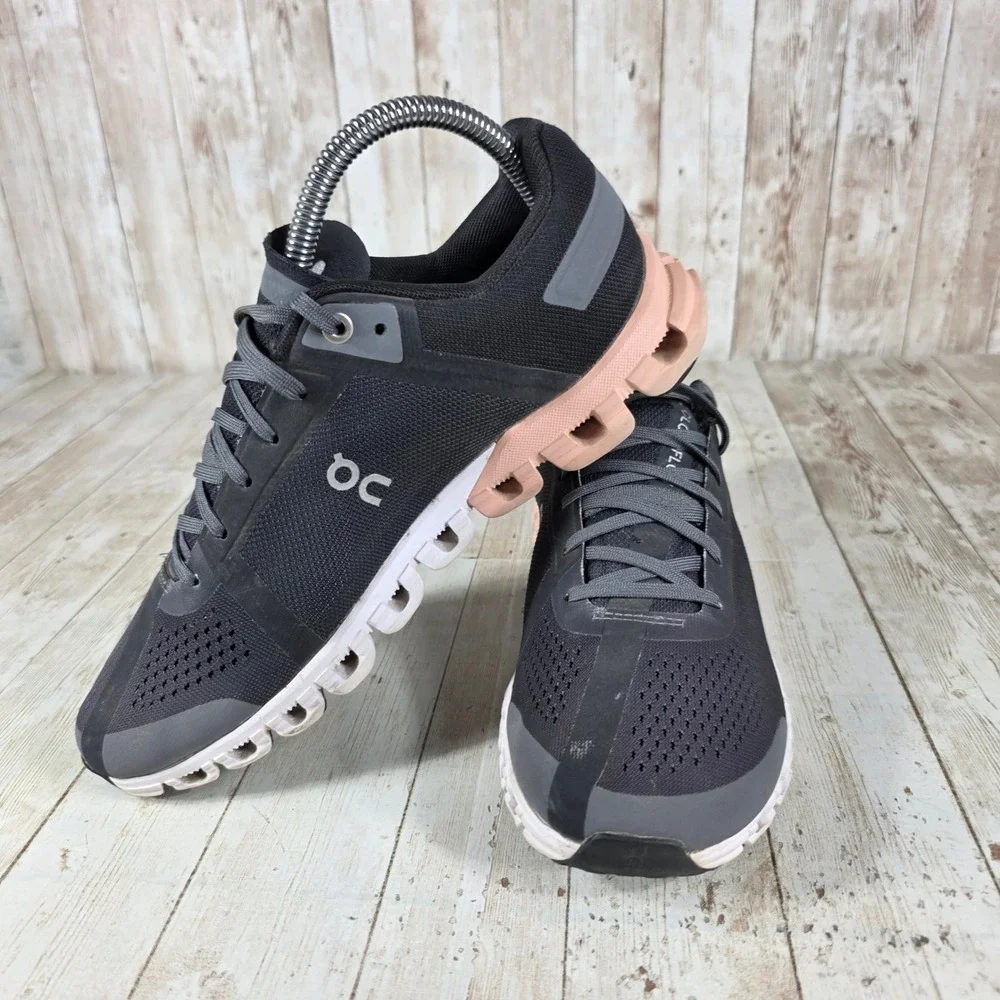 On Running Cloud Women's Running Shoes Sneakers Black Pink Size 7.5 - Picture 4 of 8